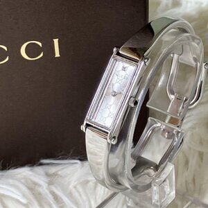 [Complete w Original Box] Vintage 90s Gucci 1500L Silver Diamond Bangle Watch